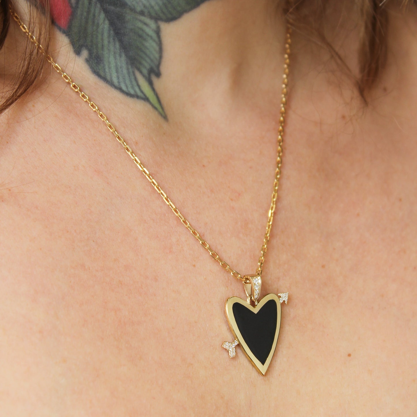 Cupids Heart necklace - Black